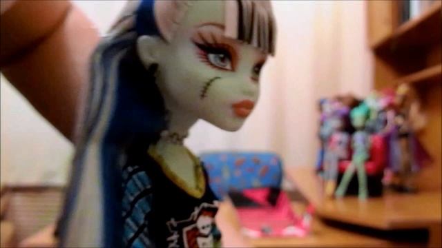 Распаковка Frankie Stain Ghoul spirit Monster High (Фрэнки Штейн Монстер Хай) смотреть онлайн