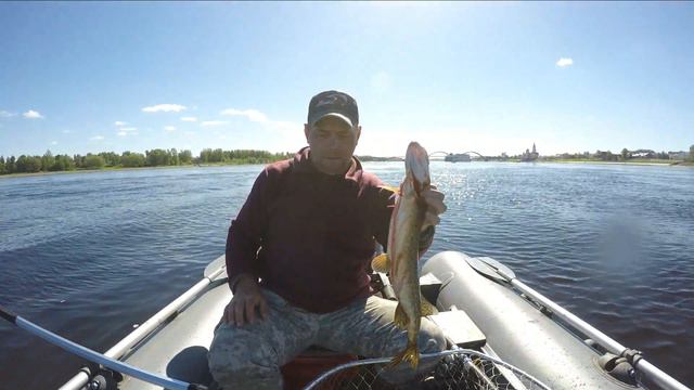 Ловим судака в черте города смотреть онлайн
