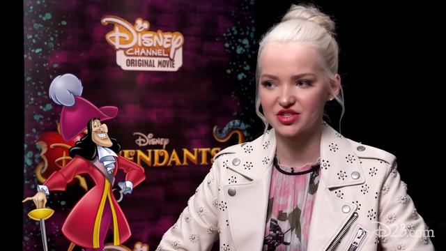 Name That Disney Villain with the Cast of Descendants 2 смотреть онлайн
