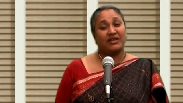 "Annai Thanthai" sung by Meghala Ratnaiya смотреть онлайн