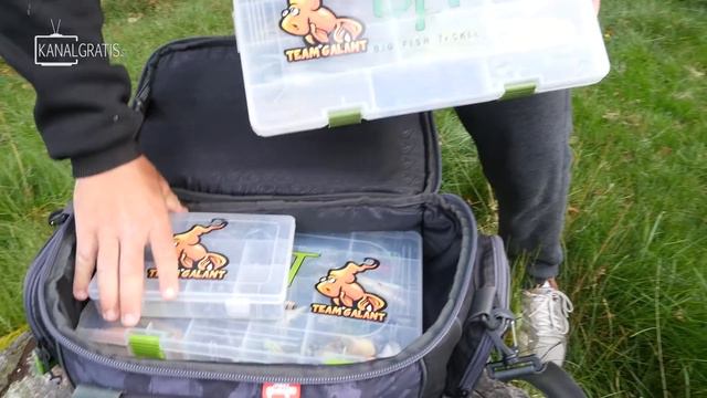 WHAT'S IN MY PERCH BAG? - Tobias Ekvall