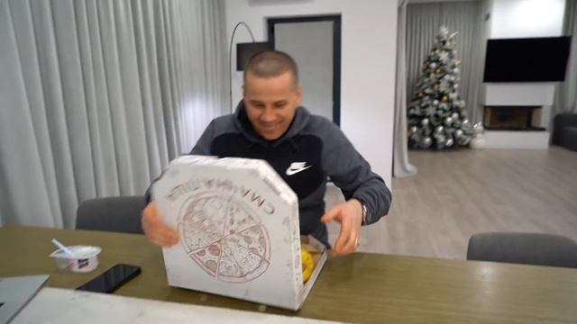 NERF- Pizza...ОТЖАЛ-поплатился за ОБМАН. Paid for cheating... смотреть онлайн