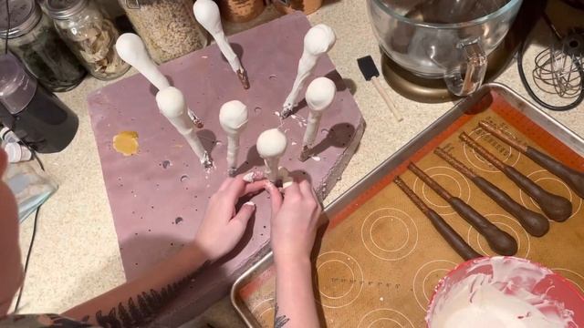 Realistic Amanita Muscaria Mushroom Cookies made out of Coconut Lime Gingerbread! смотреть онлайн