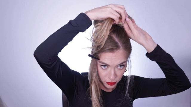 KYLIE'S HAIRSTYLE TUTORIAL | 90'S UPDO HAIRSTYLE смотреть онлайн