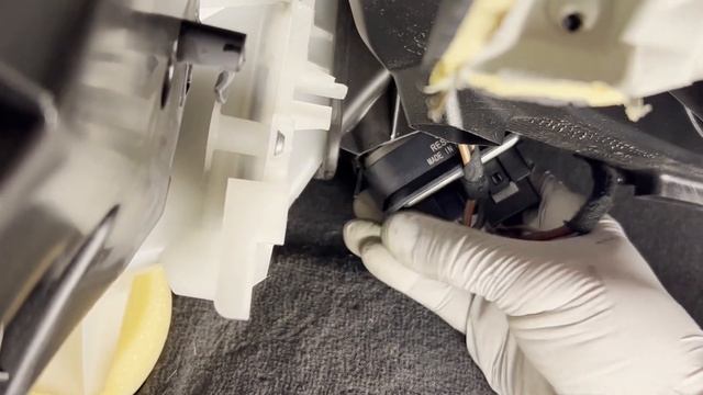 Saab 9-3 Blower Motor Fan Resistor replacement