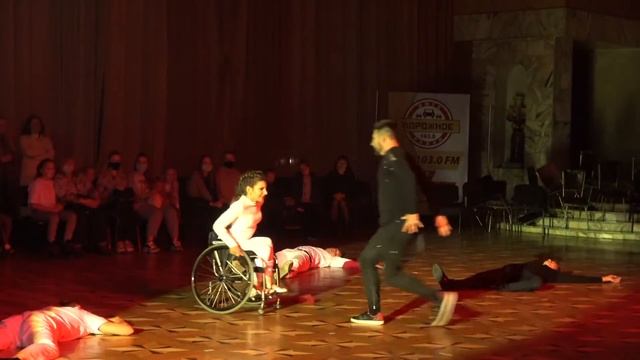 ТАНЦЫ БЕЗ ГРАНИЦ смотреть онлайн