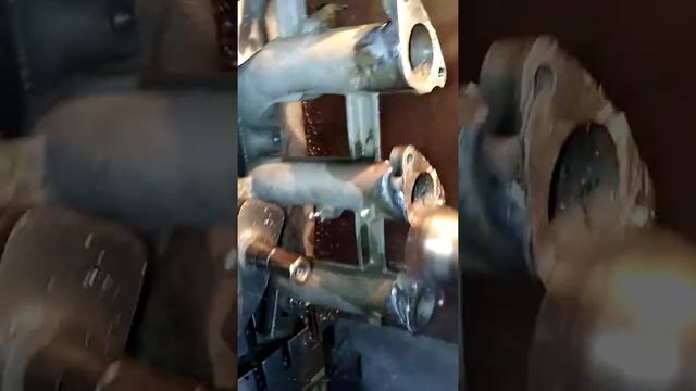 Repair of the intake manifold of a Mercedes car. Ремонт впускного коллектора автомобиля МЕРСЕДЕС. смотреть онлайн