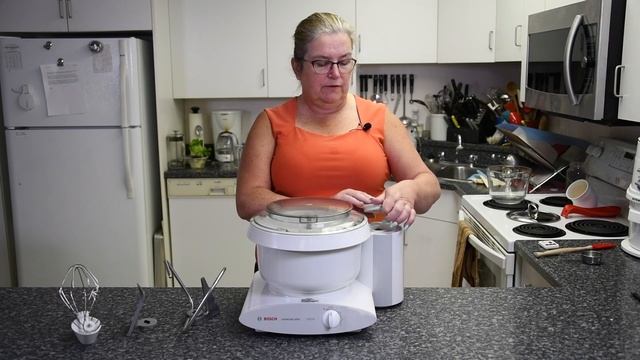 Bosch Universal Plus смотреть онлайн