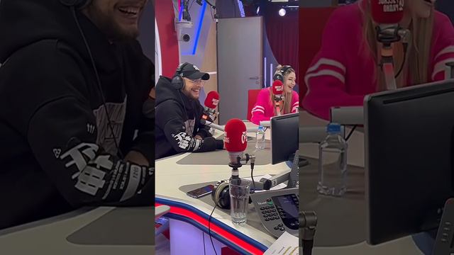 Запремьерили наш трек Зима Холода на русском радио❄️ смотреть онлайн