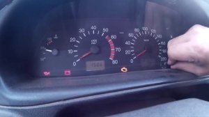 Как на Ниве Шевроле настроить часы и сбросить суточный пробег