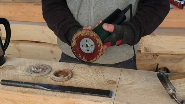 Лёгкий способ очистить нождачные круги от смолы. смотреть онлайн