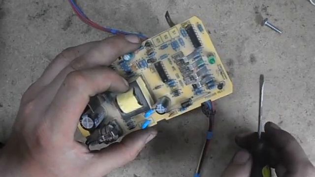 Ремонт зарядки BOSCH для шуруповёрта смотреть онлайн