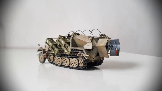 "Ханомаг" с пусковыми установками (Zvezda) 35 scale (фотоотчет) смотреть онлайн