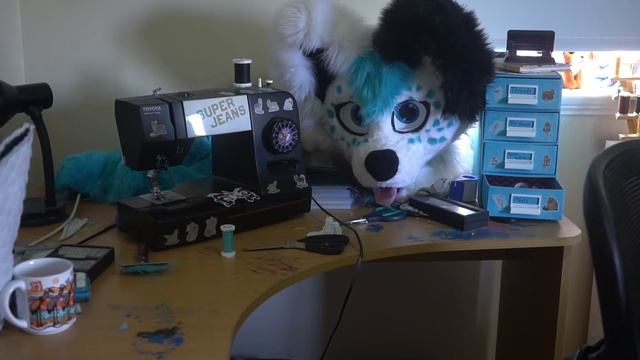 Fursuit feetpaw tutorial! смотреть онлайн