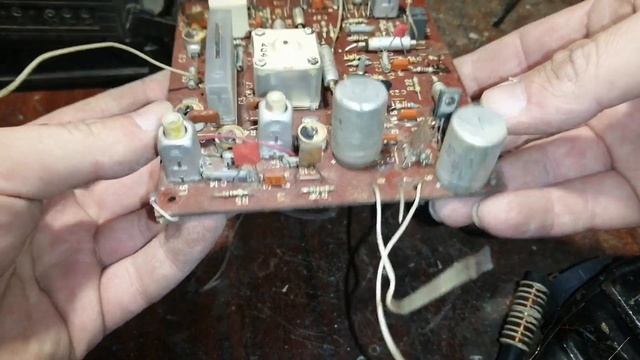 Разбор приемника ГАЛА - 410. Что внутри. смотреть онлайн