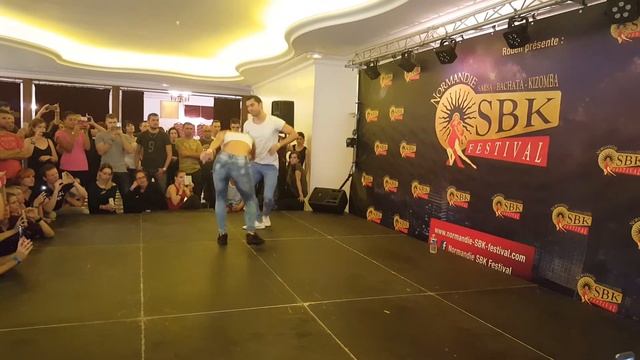 Kiko & Christina ~ Bachata Leading & Following ~ Festival SBK 2017 de Normandie смотреть онлайн