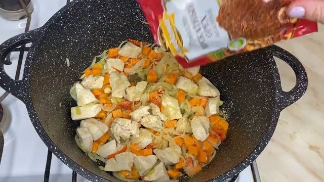 ВОК С РИСОВОЙ ЛАПШЕЙ. Пальчики оближешь! смотреть онлайн