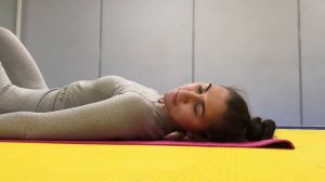 Упражнения для шеи при протрузии шейного отдела. Лфк. Укрепляем шею. От болей в шее