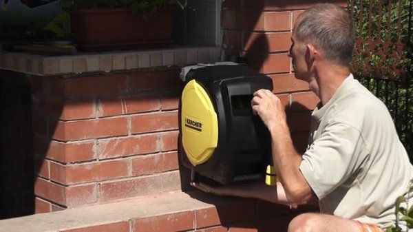 Компактная автоматическая катушка Karcher CR 7.220. Садовая техника.