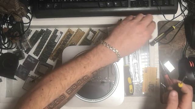 Как разобрать Mac mini 2018 2014 смотреть онлайн