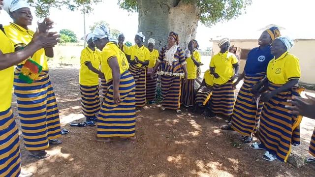 Hajia Zenabu and the Bongo Feo women смотреть онлайн