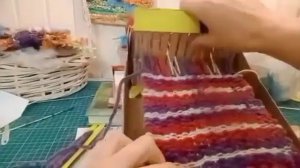Ткацкий станок из картонной коробки. Ткачество на бердо.