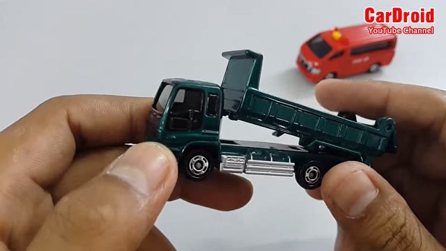 Tomica Toy Car 006 | Nissan Caravan Fire Chief Car | Isuzu Giga Dump Truck смотреть онлайн