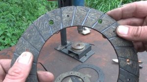 Сверловка и замена накладок диска сцепления.