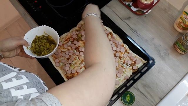 Готовим дома. Готовим пиццу из покупного теста. смотреть онлайн