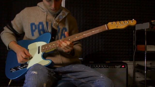 QUEEN- Crazy little thing called love Guitar cover+ solo смотреть онлайн