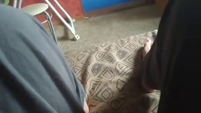 Komputersem психует и плачет из-за того, что папа забрал компьютерную мышку смотреть онлайн