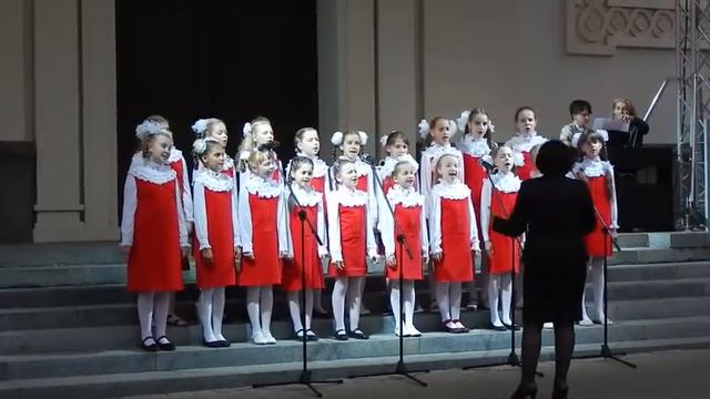 Ансамбль Искорки. Песня про волшебника. смотреть онлайн