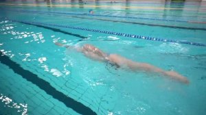 Скольжение в плавании кролем.  Как научиться плавать быстрее и экономичнее