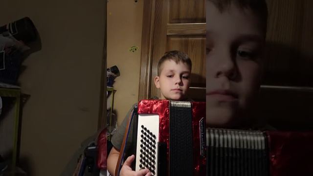 УЧИМСЯ играть на аккордеоне#3 смотреть онлайн