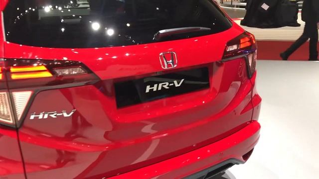Honda HR V vs Mazda CX 5 смотреть онлайн