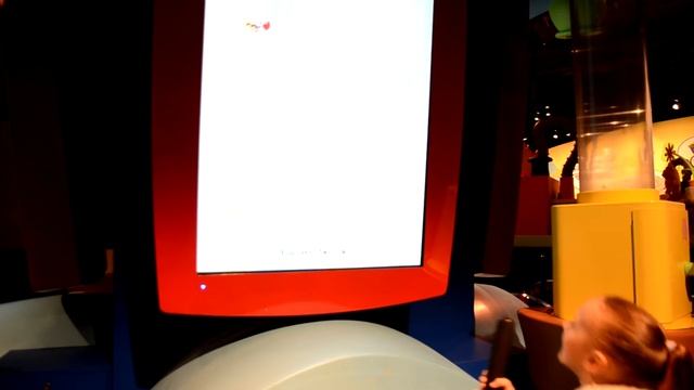 The Great Piggy Bank Adventure - Epcot Innoventions смотреть онлайн