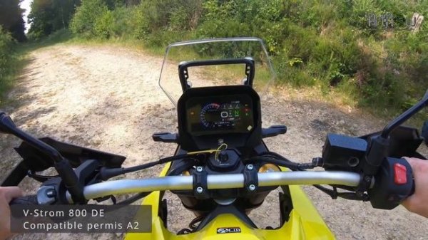 SUZUKI V-STROM 800 DE (2023)