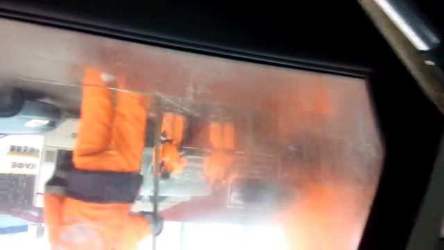 Автобус провалился под землю на дороге в Самаре смотреть онлайн