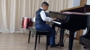 Парцхаладзе. В цирке. Исп. Манукян Гор, 2 класс