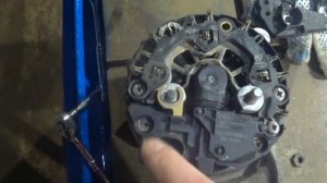 Фабия проблемы с генератором.