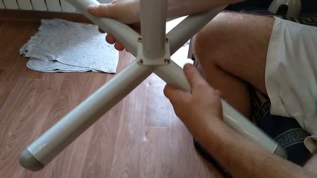 Китайский вентилятор как собрать и закрепить ножку крестовину ?