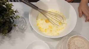 Как сделать оладушки из цельнозерновой муки.