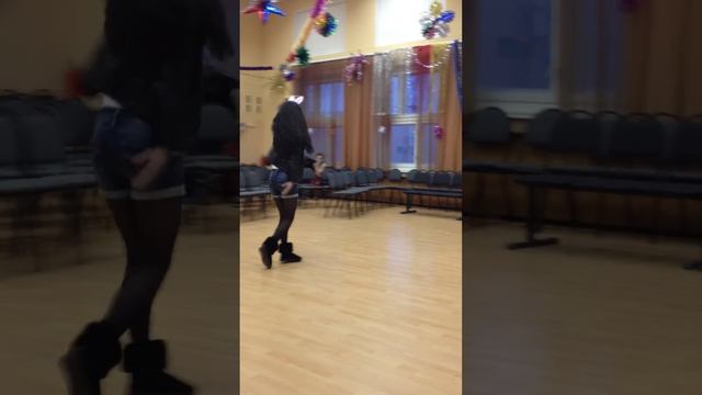 а вот так проходит новый год в Москвоских школах смотреть онлайн