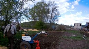 Нарезка борозд дисковым окучником. Дисковый окучник, необходимый и достаточный.