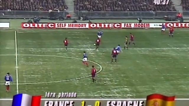 Zinedine Zidane vs Spain 1998 (French Commentary) смотреть онлайн