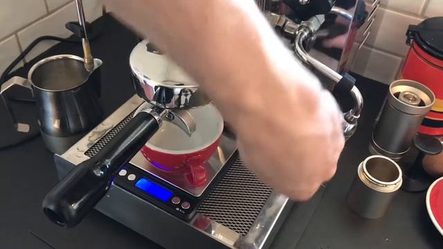 My Cappuccino routine with E61 brew head and manual grinder 1Zpresso смотреть онлайн