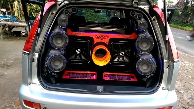 SQL Crescendo Opus 1 3way & Opus 3 2way @ Poer Car Audio