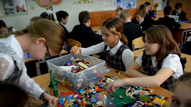 В школах Твери отметили День российской науки смотреть онлайн