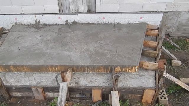 Заливка парадного крыльца - миниобзор смотреть онлайн