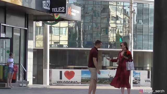 Спрашиваю деньги у людей / Потерял кошелёк, карту / Социальный эксперимент смотреть онлайн